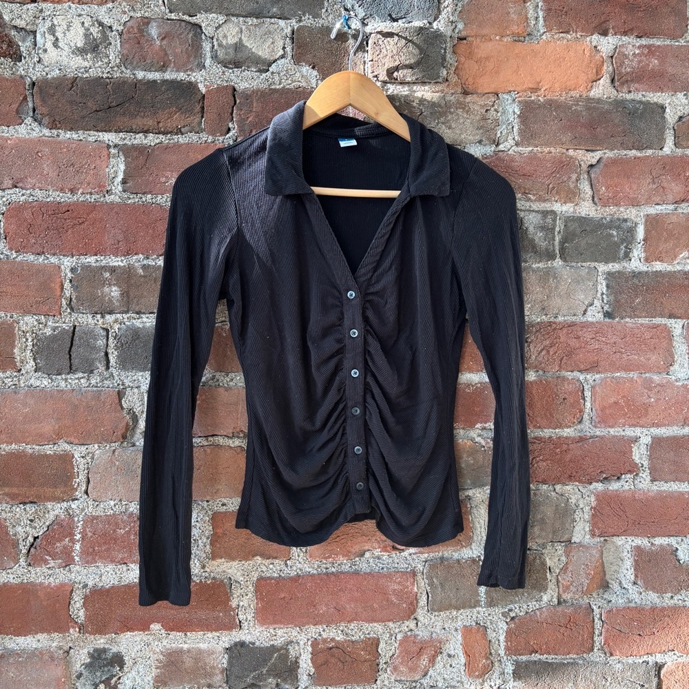 Old Navy | Button Down Stretch Ribbed Collared Long Sleeve